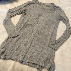 Maurice’s 24/7 Gray Long Sleeve size Small